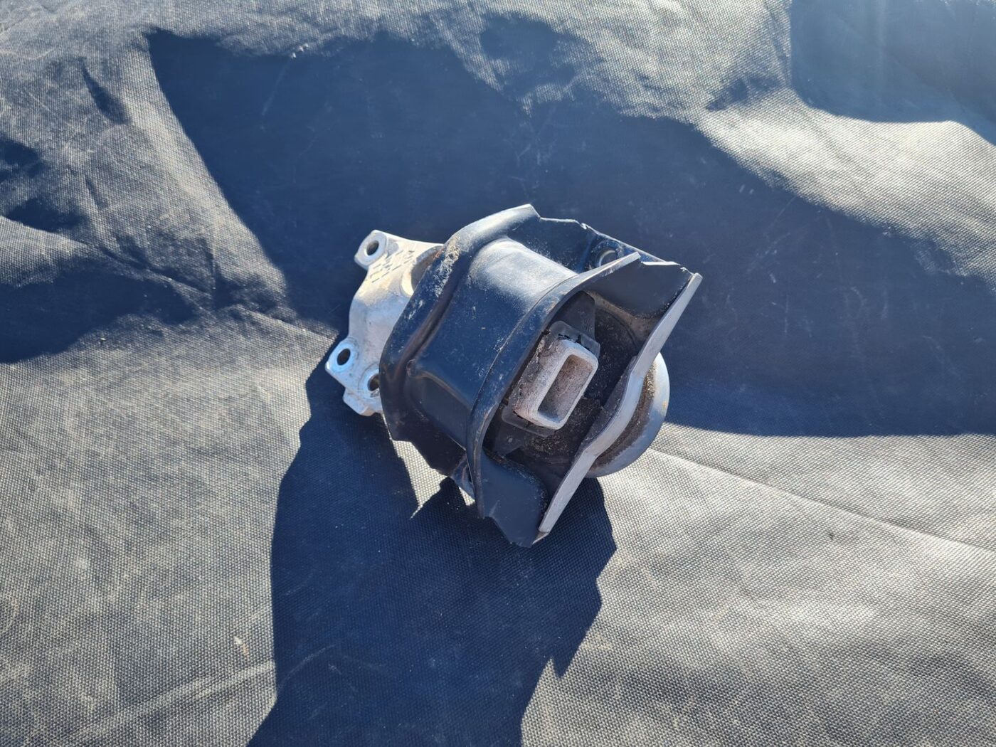 Dzinēja kronšteins priekš CITROEN PICASSO 2007 3 Dzinēja kronšteins priekš CITROEN PICASSO 2007