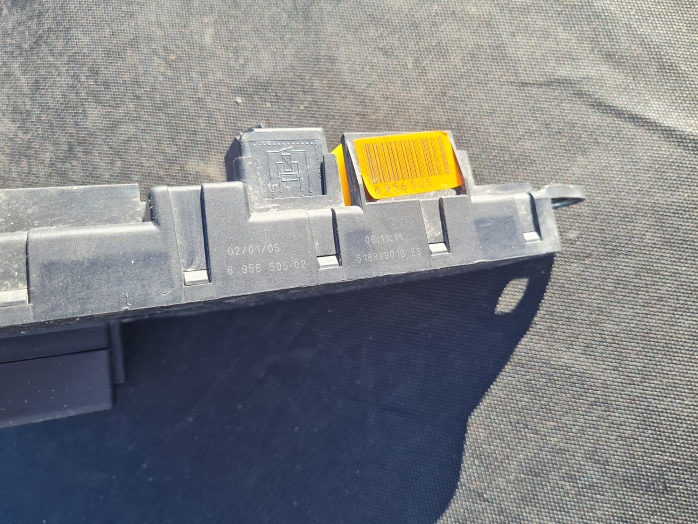 Drošinātāju bloks priekš BMW 525 E60 2006 BLACK 3 Drošinātāju bloks priekš BMW 525 E60 2006 BLACK