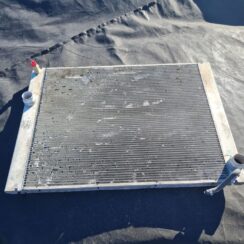 Dzesēšanas radiators priekš BMW 525 E60 2006 BLACK