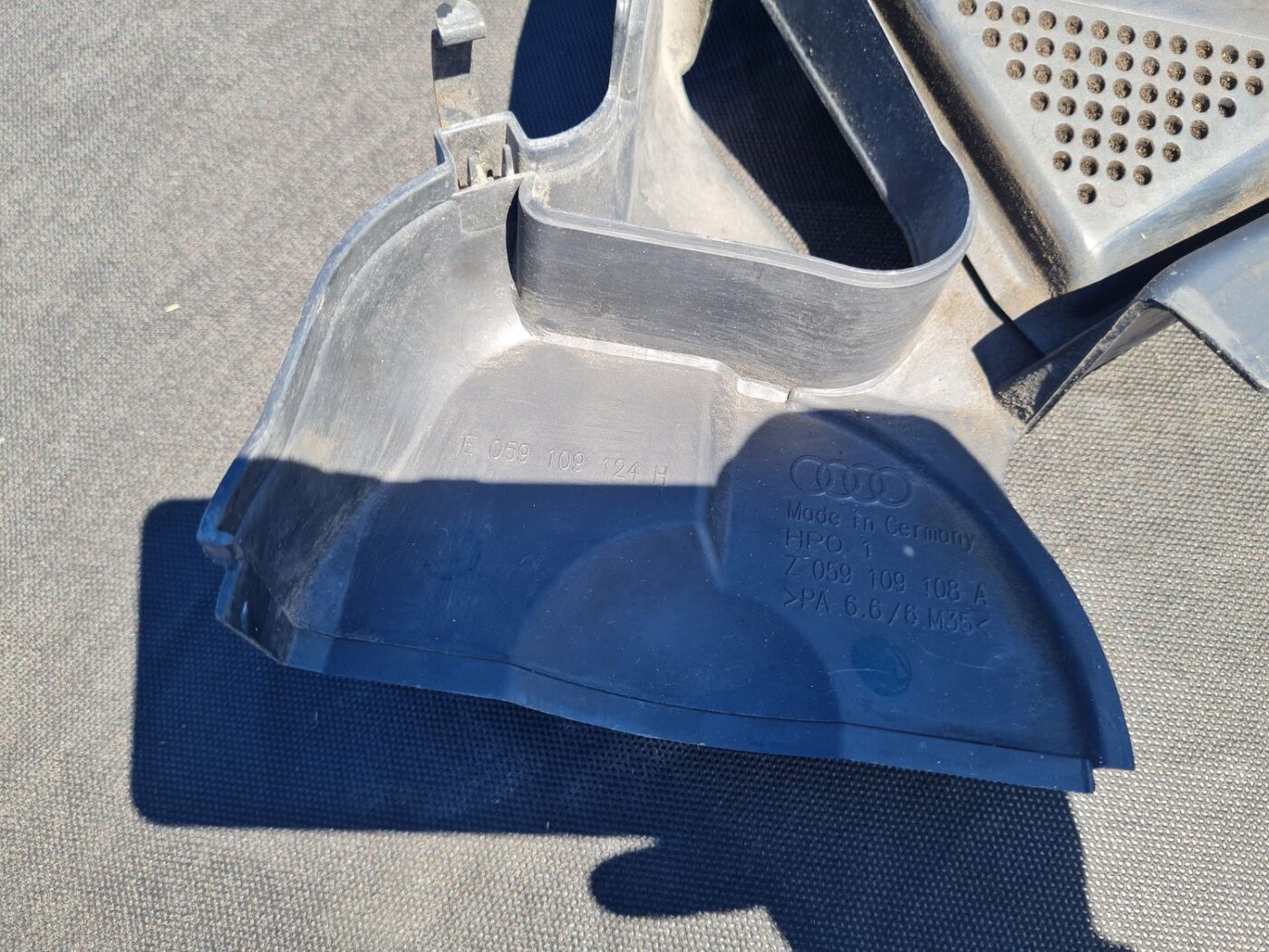 Zobsīksnas aizsargs priekš AUDI A4 AVANT 2004 3 Zobsīksnas aizsargs priekš AUDI A4 AVANT 2004