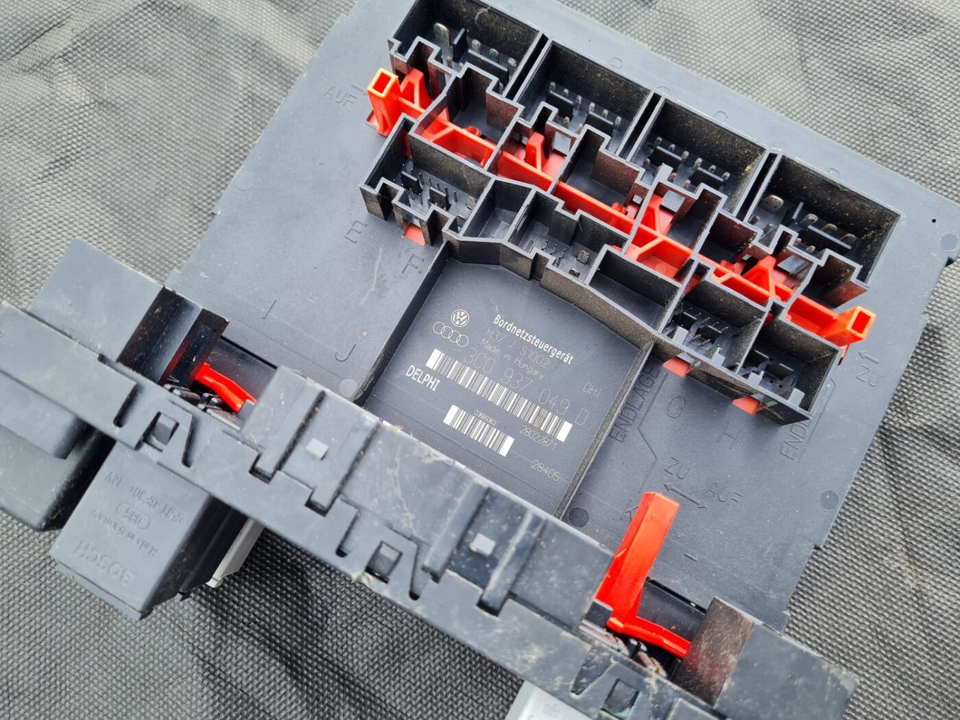 Komforta vadības bloks priekš VW GOLF 5 2006 2 Komforta vadības bloks priekš VW GOLF 5 2006