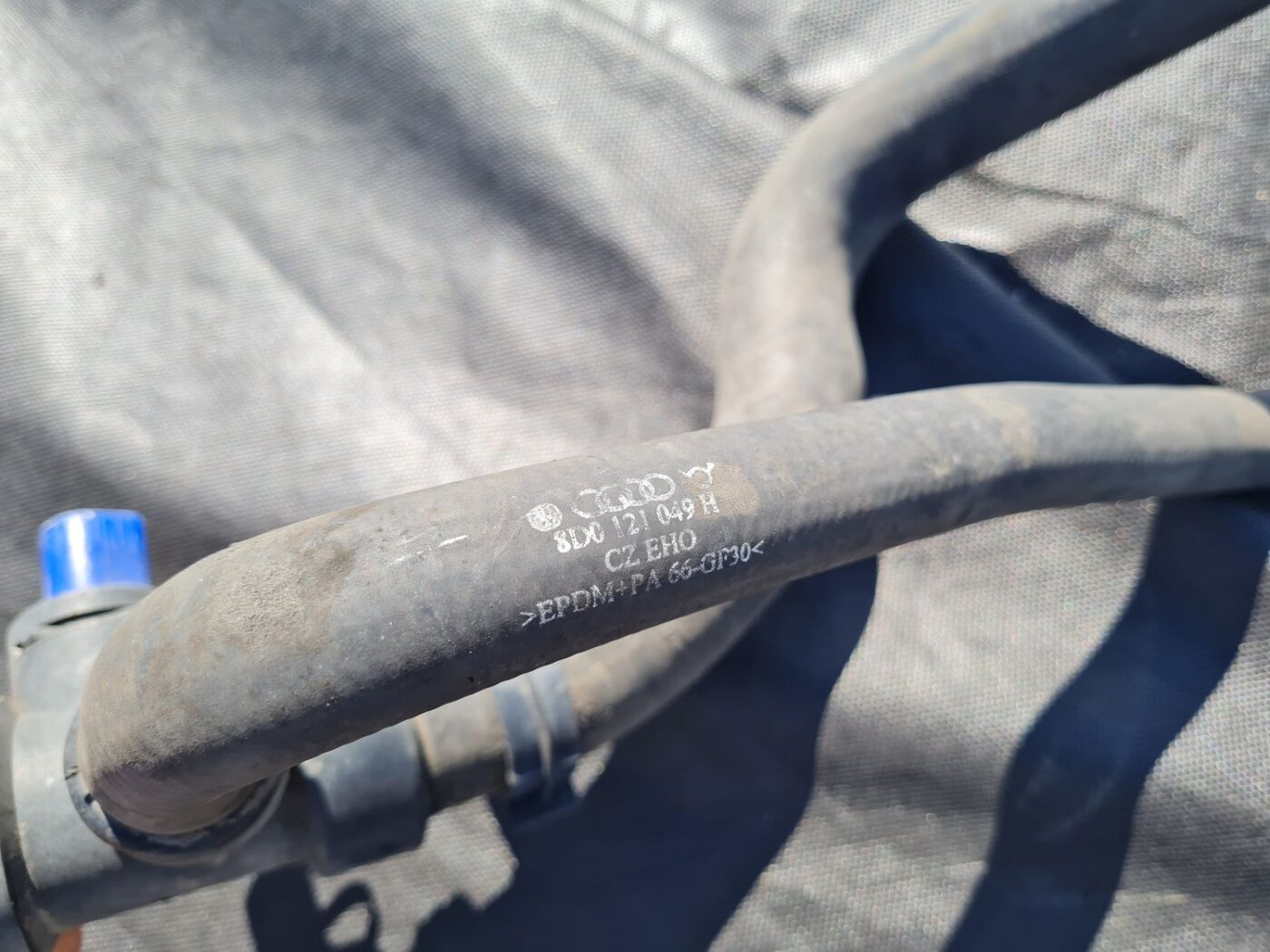 Dzesēšanas caurules priekš VW PASSAT 2000 BLUE 3 Dzesēšanas caurules priekš VW PASSAT 2000 BLUE