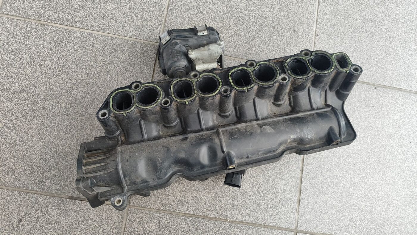 Ieplūdes kolektors priekš OPEL INSIGNIA SPORTS TOURER 2010