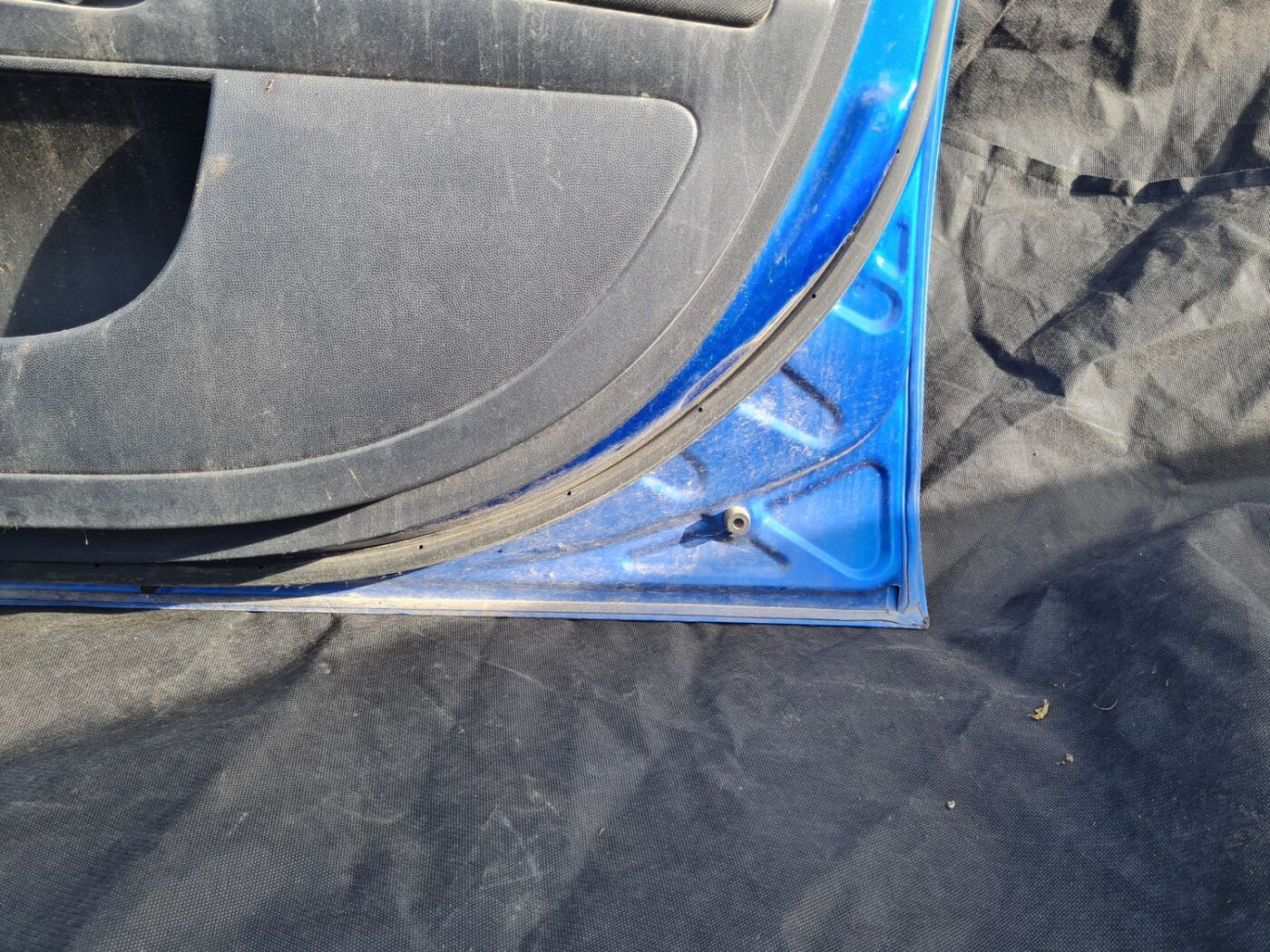 Priekšējās labās durvis priekš MITSUBISHI LANCER 2009 3 Priekšējās labās durvis priekš MITSUBISHI LANCER 2009