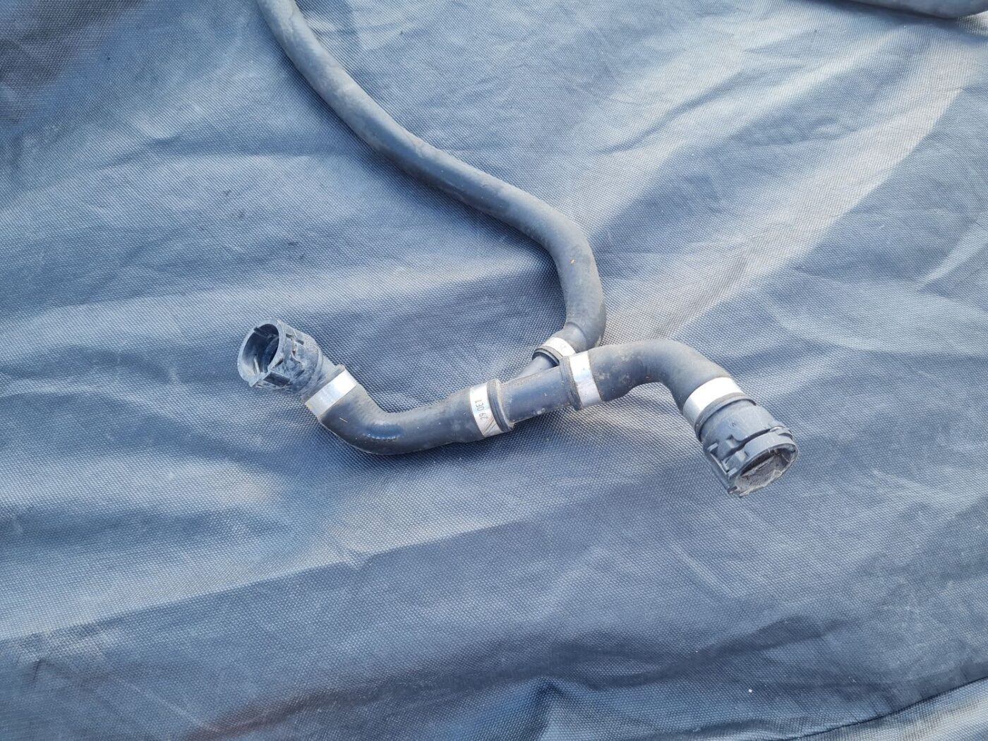 Dzesēšanas caurules priekš BMW 525 E60 2006 OLIVE 2 Dzesēšanas caurules priekš BMW 525 E60 2006 OLIVE