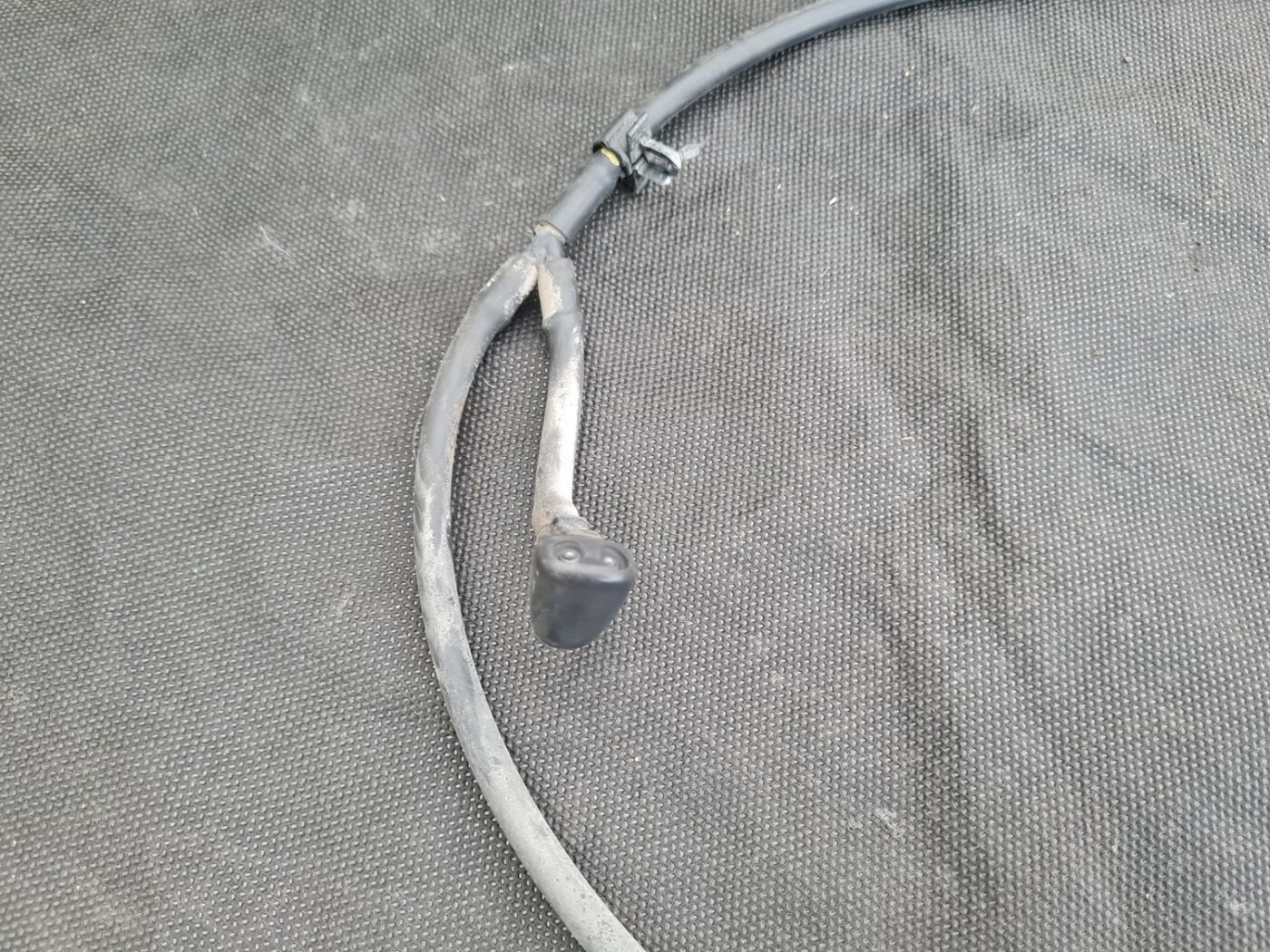 Vējstikla mazgāšanas šķidruma sprauslu šļūtene priekš KIA PICANTO 2006 4 Vējstikla mazgāšanas šķidruma sprauslu šļūtene priekš KIA PICANTO 2006