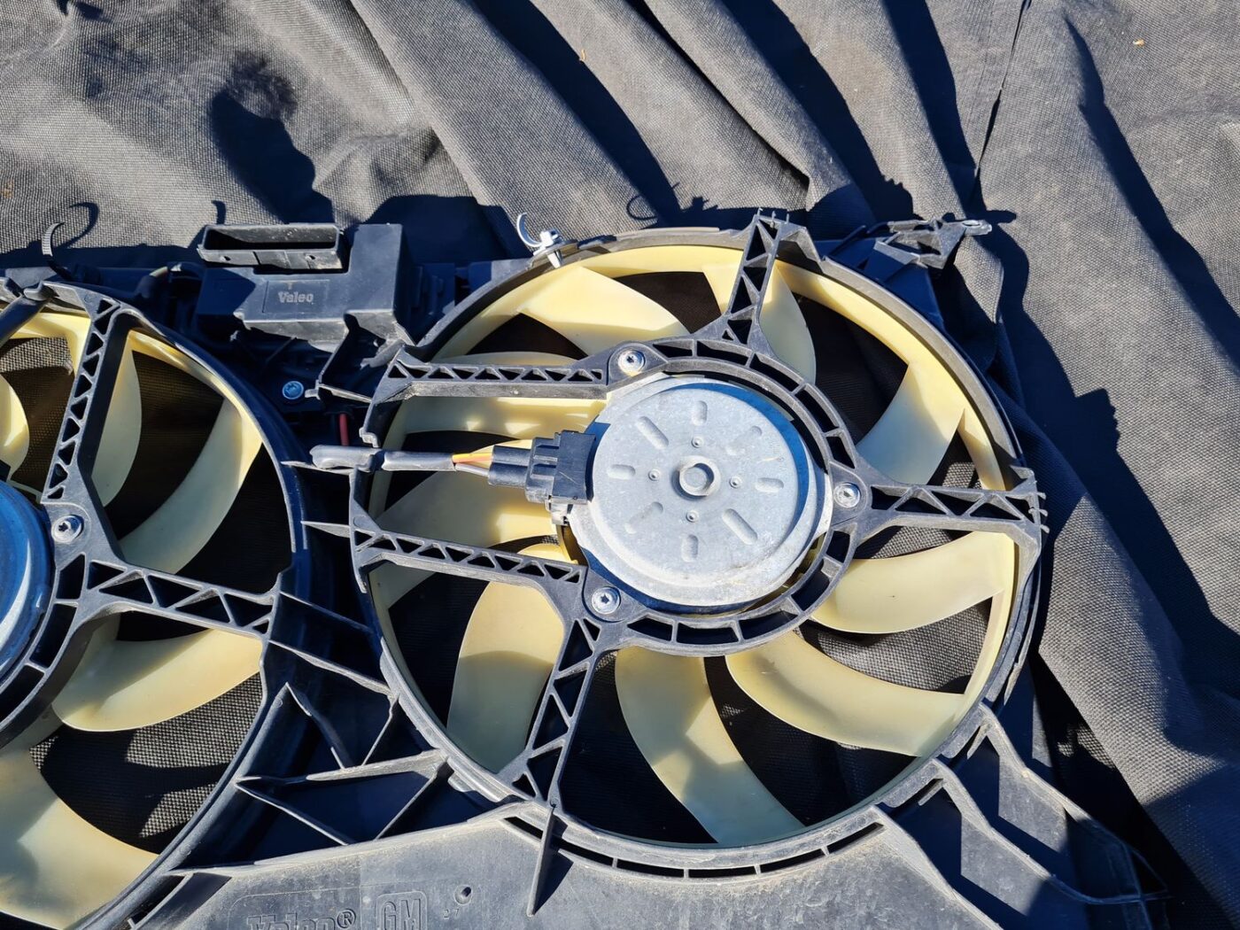 Dzesēšanas radiatora ventilators priekš OPEL VECTRA C 2008 2 Dzesēšanas radiatora ventilators priekš OPEL VECTRA C 2008