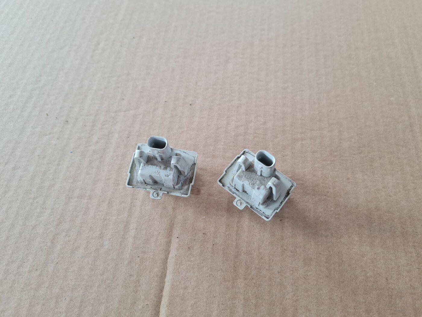 Numura zīmes apgaismojums priekš MERCEDES BENZ E250 W212 2014 2 Numura zīmes apgaismojums priekš MERCEDES BENZ E250 W212 2014