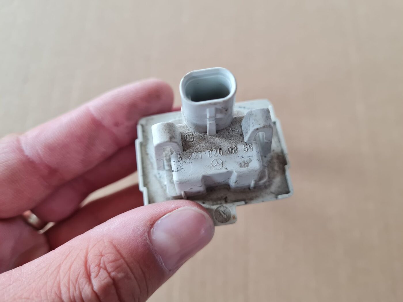 Numura zīmes apgaismojums priekš MERCEDES BENZ E250 W212 2014 3 Numura zīmes apgaismojums priekš MERCEDES BENZ E250 W212 2014