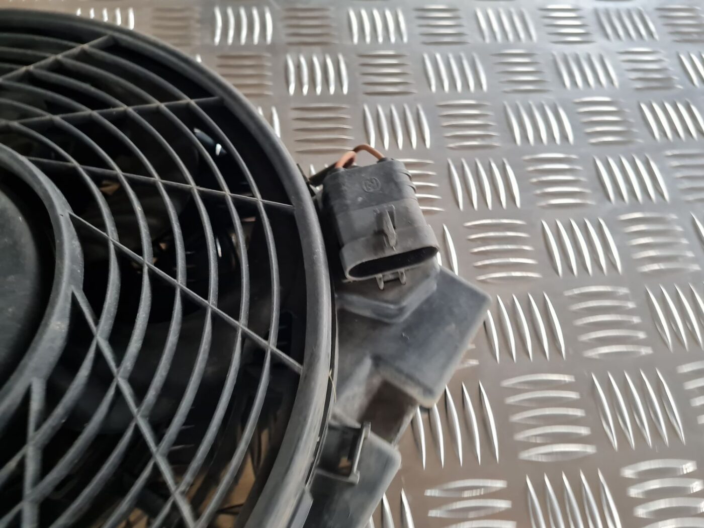 Dzesēšanas radiatora ventilators priekš OPEL ZAFIRA 1999 5 Dzesēšanas radiatora ventilators priekš OPEL ZAFIRA 1999