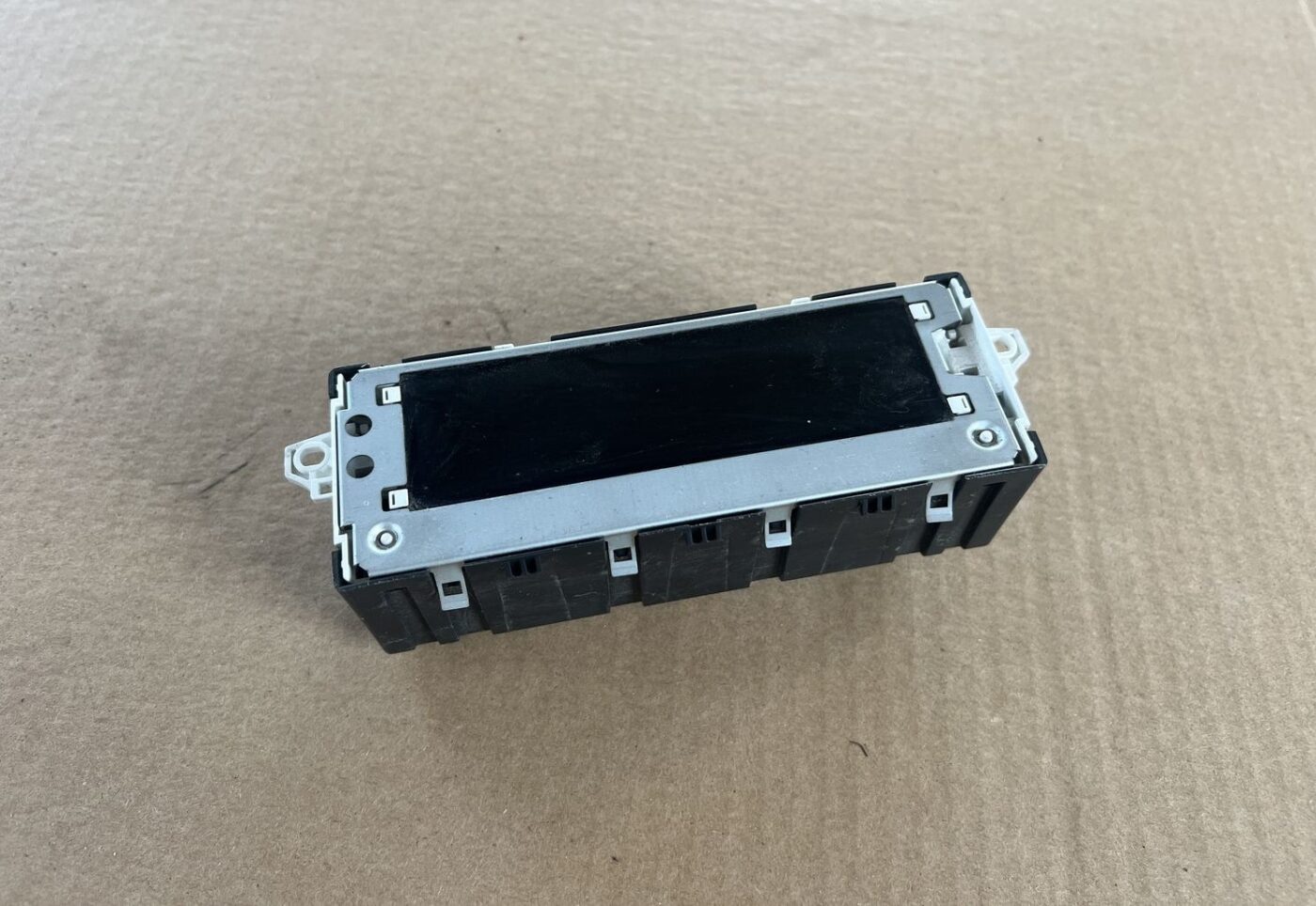 Displejs priekš PEUGEOT 508 2012 1 Displejs priekš PEUGEOT 508 2012