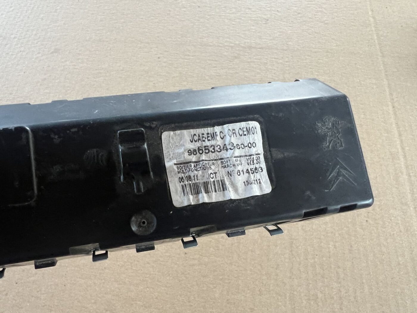 Displejs priekš PEUGEOT 508 2012 3 Displejs priekš PEUGEOT 508 2012