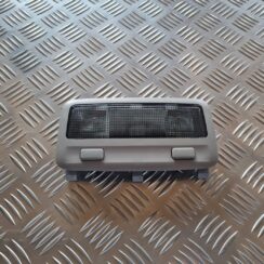 Aizmugurējo sēdvietu apgaismojums priekš TOYOTA AVENSIS 2007