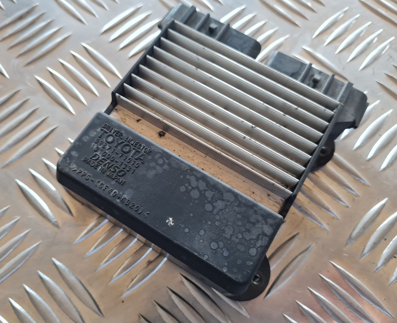 Degvielas smidzinātāju vadības bloks priekš TOYOTA AVENSIS 2007 2 Degvielas smidzinātāju vadības bloks priekš TOYOTA AVENSIS 2007