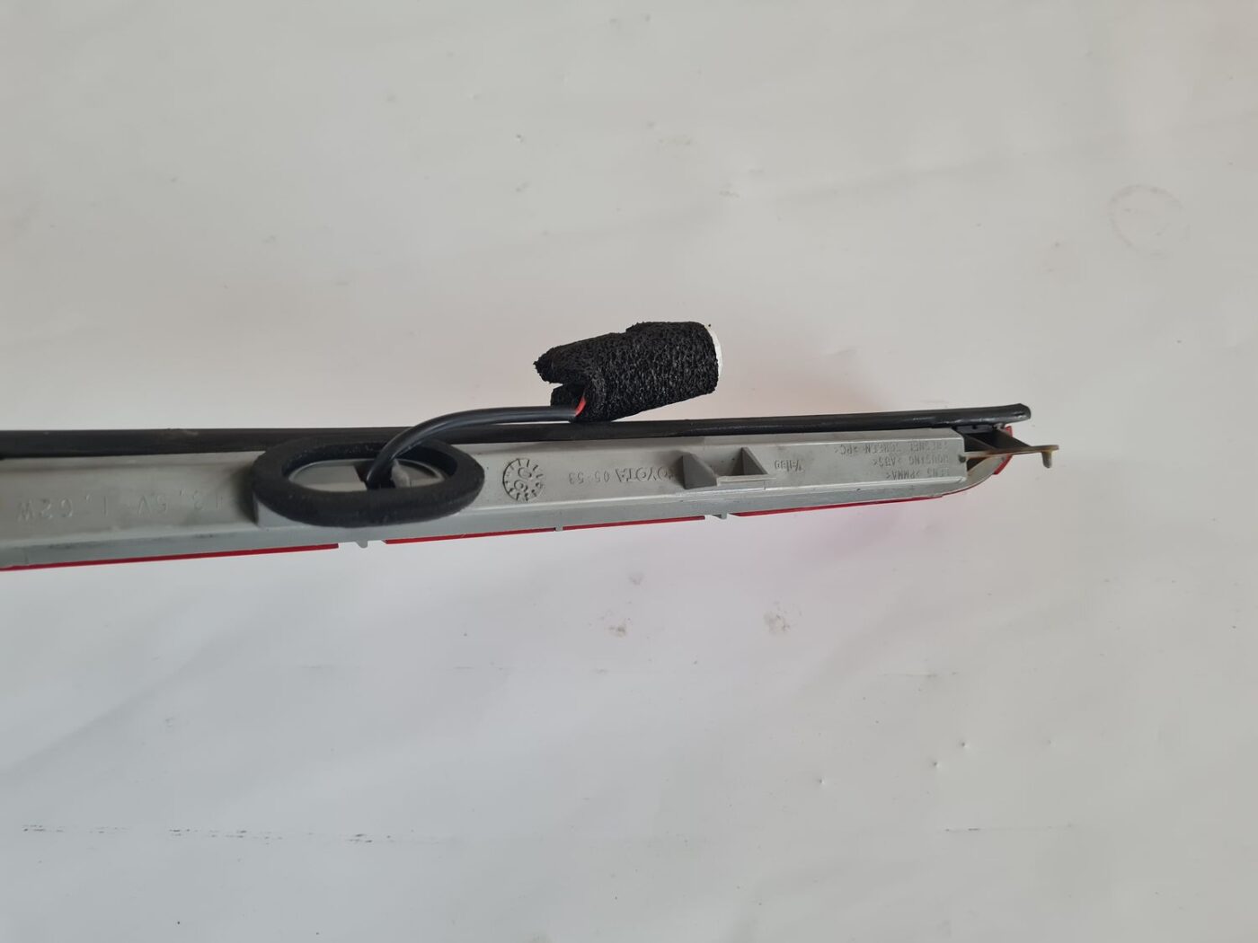 Stop signāls priekš TOYOTA AVENSIS 2007 4 Stop signāls priekš TOYOTA AVENSIS 2007