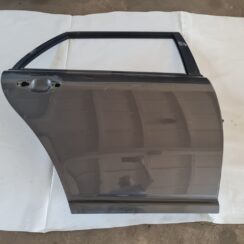 Aizmugurējās labās durvis priekš TOYOTA AVENSIS 2007