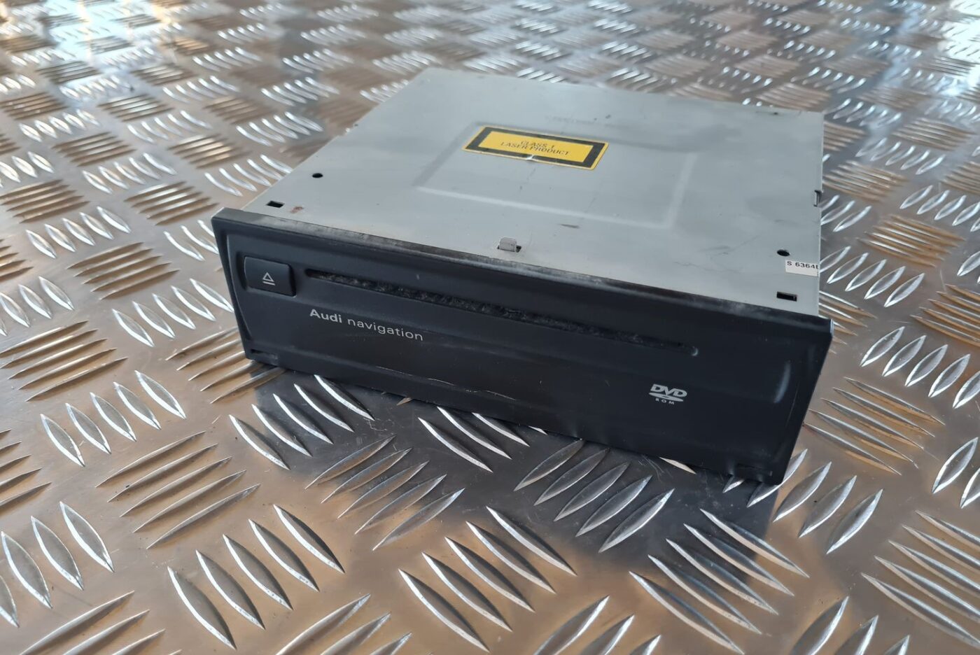 CD/DVD/Navigācijas bloks priekš AUDI A6 AVANT 2006 S-LINE 2 CD/DVD/Navigācijas bloks priekš AUDI A6 AVANT 2006 S-LINE