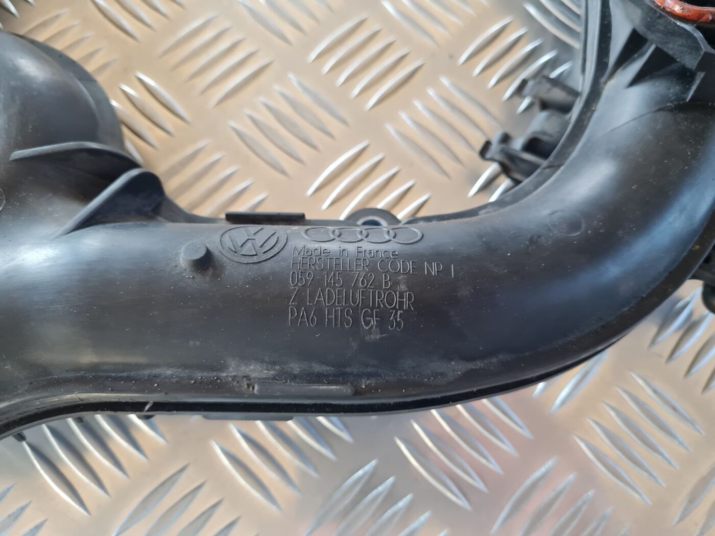 Ieplūdes kolektors priekš AUDI A6 AVANT 2006 S-LINE 2 Ieplūdes kolektors priekš AUDI A6 AVANT 2006 S-LINE