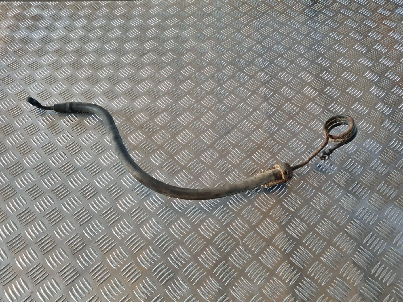 Hidrauliska pastiprinātāja caurule priekš AUDI A4 2000 AVANT 1 Hidrauliska pastiprinātāja caurule priekš AUDI A4 2000 AVANT