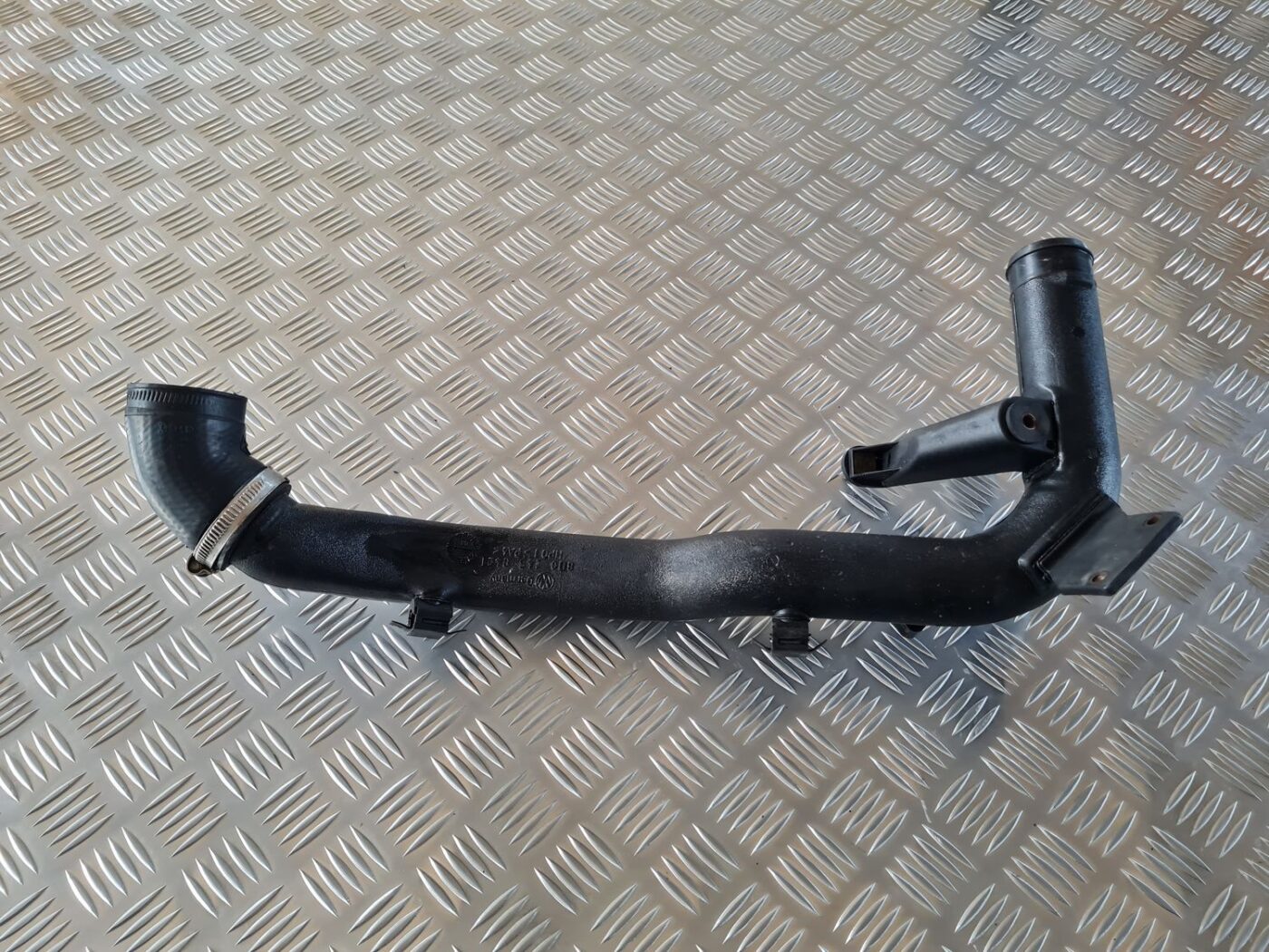 Interkulera caurule priekš AUDI A4 2000 AVANT 4 Interkulera caurule priekš AUDI A4 2000 AVANT