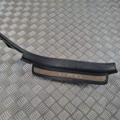 Sliekšņa aizmugurēja laba uzlika (salonā) priekš TOYOTA AVENSIS 2007