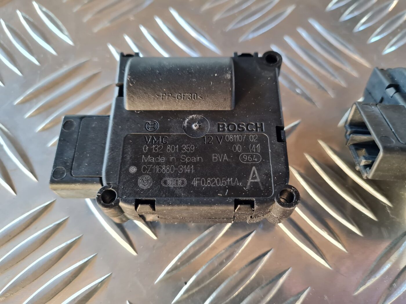 Apsildes sistēmas aktuators priekš AUDI A6 2008