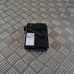 Komforta vadības bloks priekš OPEL MERIVA 2004