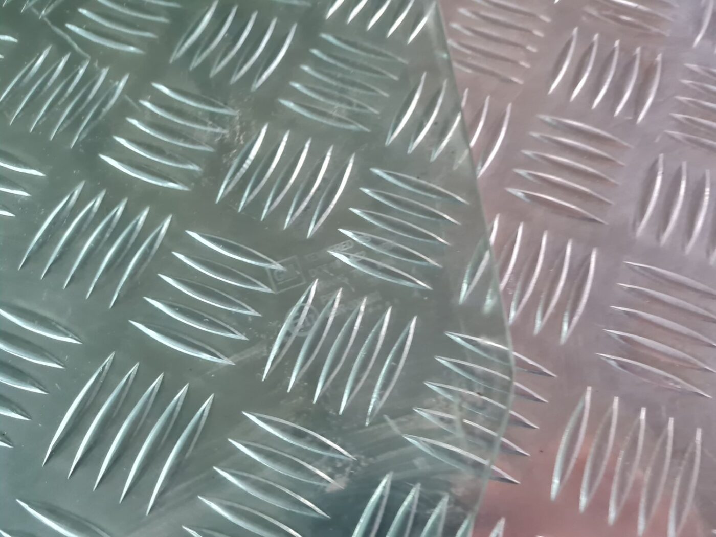 Priekšējo kreiso durvju stikls priekš OPEL MERIVA 2004 2 Priekšējo kreiso durvju stikls priekš OPEL MERIVA 2004