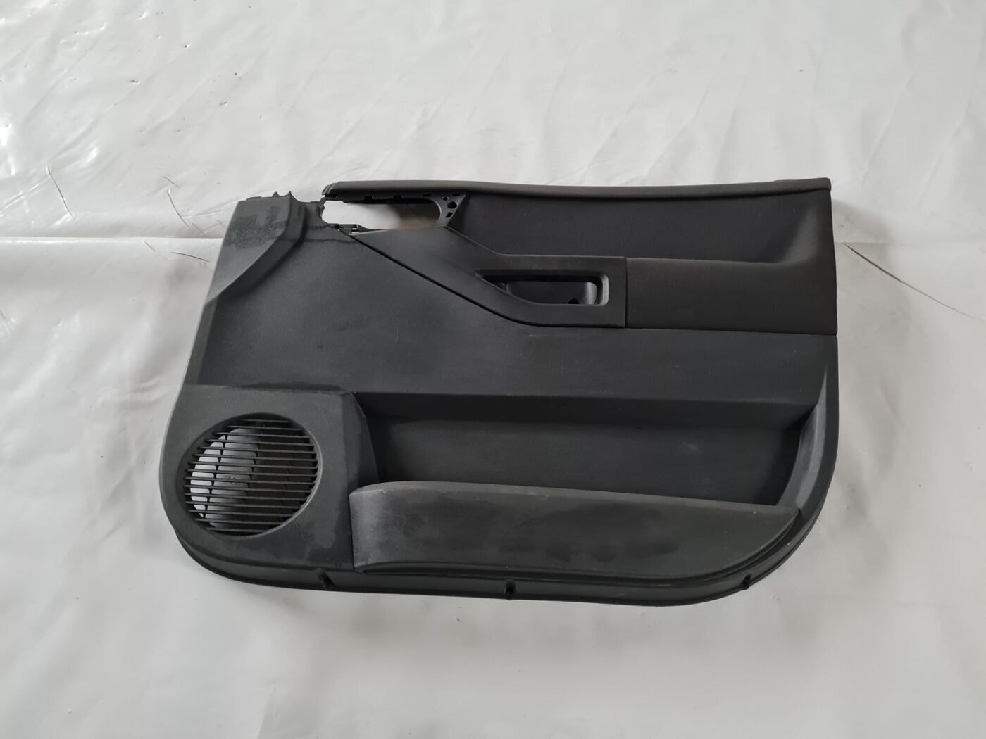 Priekšējo labo durvju apdare priekš OPEL MERIVA 2004