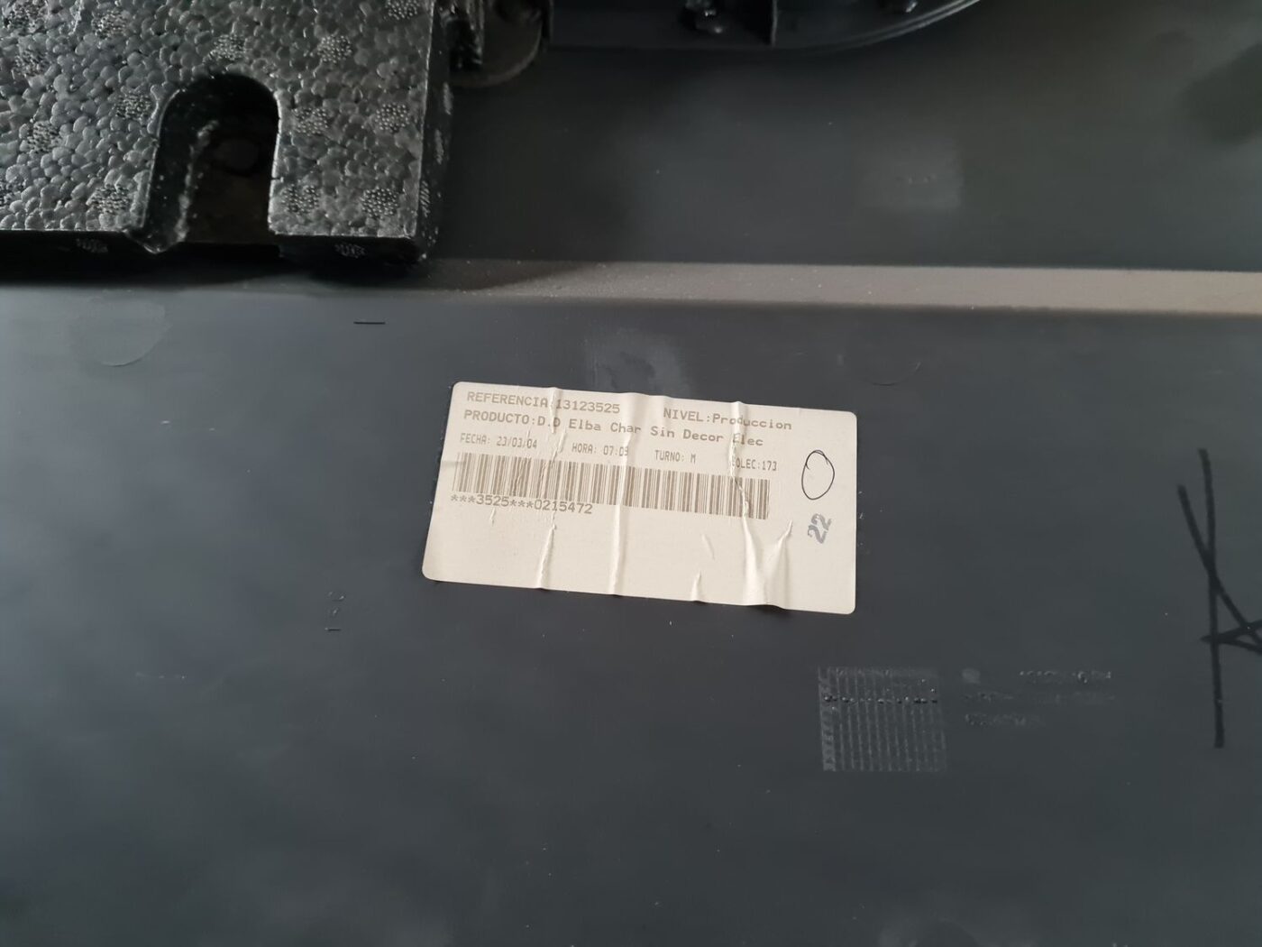 Priekšējo labo durvju apdare priekš OPEL MERIVA 2004