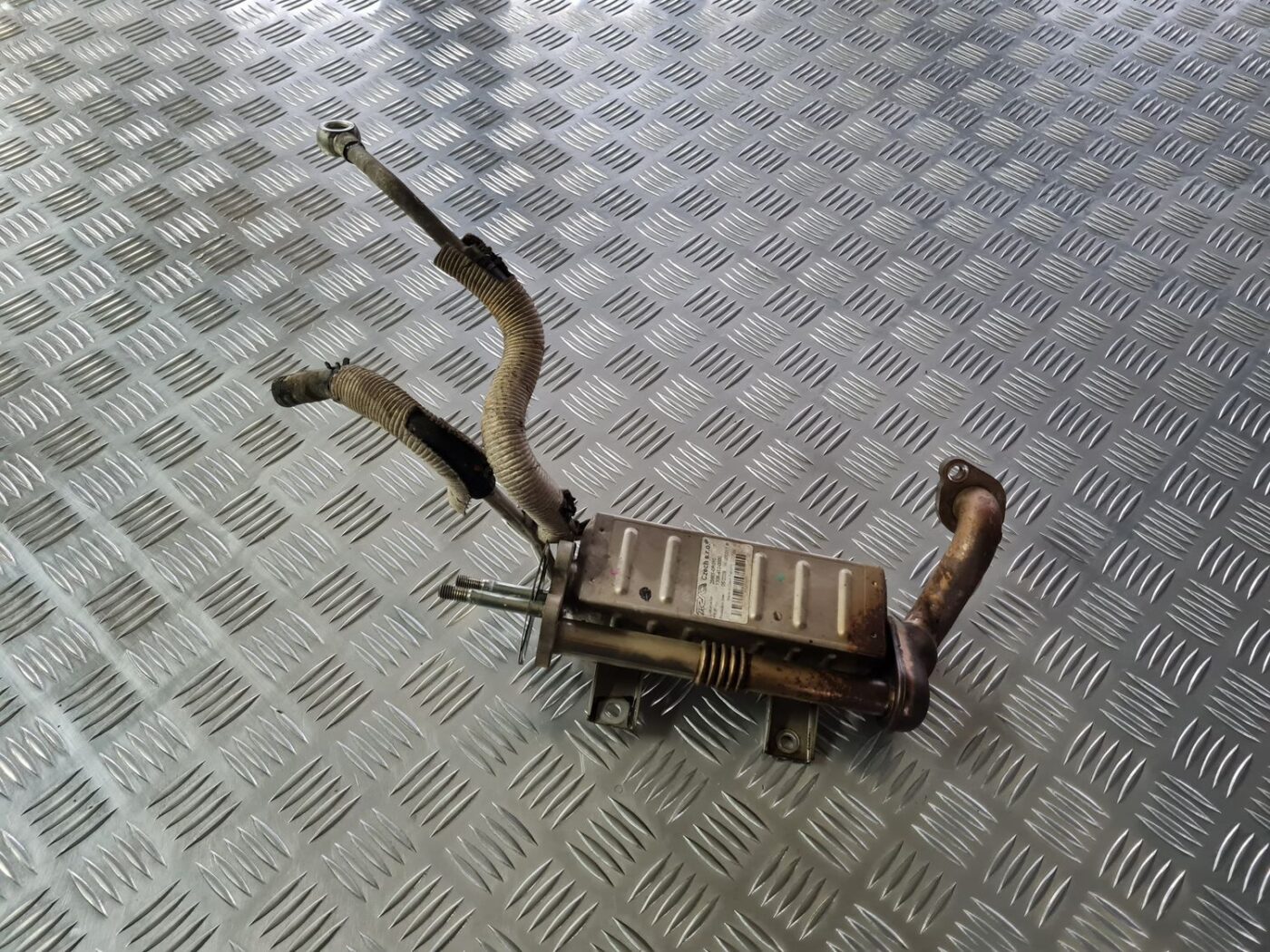 EGR vārsta dzesētājs priekš TOYOTA AVENSIS 2010 6 EGR vārsta dzesētājs priekš TOYOTA AVENSIS 2010