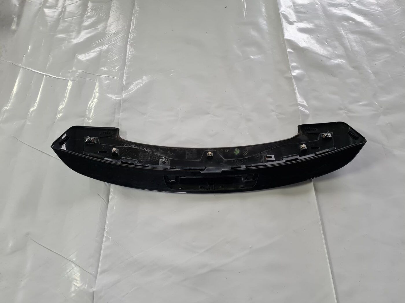 Bagāžnieka vāka spoileris priekš TOYOTA AVENSIS 2010 4 Bagāžnieka vāka spoileris priekš TOYOTA AVENSIS 2010