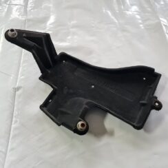 Virsbūves apakšējais aizsargs priekš TOYOTA AVENSIS 2010