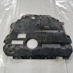 Dzinēja aizsargs priekš TOYOTA AVENSIS 2010