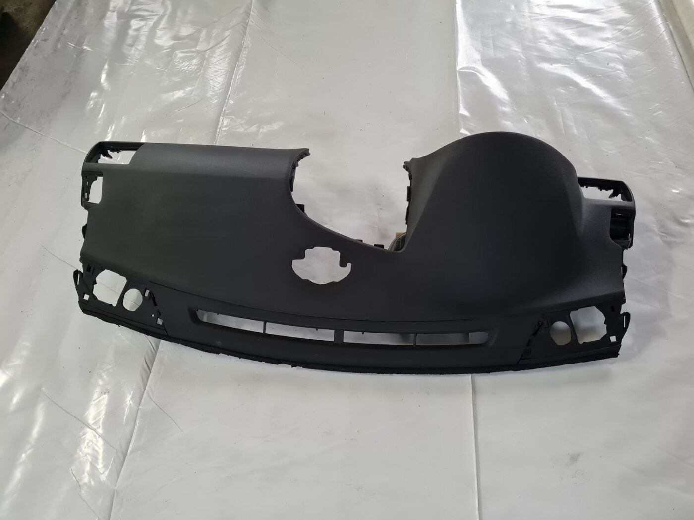 Mērinstrumentu panelis priekš TOYOTA AVENSIS 2010 1 Mērinstrumentu panelis priekš TOYOTA AVENSIS 2010