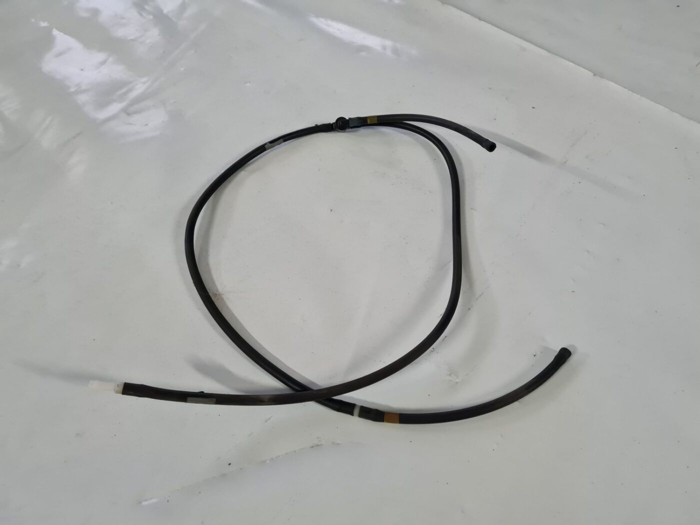 Vējstikla mazgāšanas šķidruma sprauslu šļūtene priekš TOYOTA AVENSIS 2010 1 Vējstikla mazgāšanas šķidruma sprauslu šļūtene priekš TOYOTA AVENSIS 2010