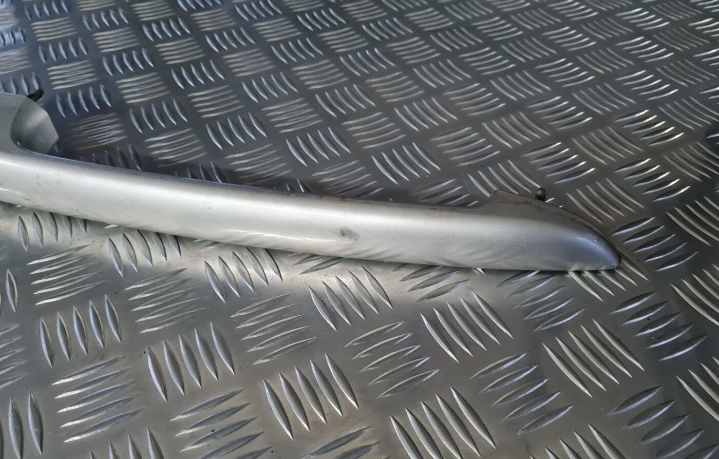 Bagažnieka vāka rokturis priekš CITROEN C8 2005 2 Bagažnieka vāka rokturis priekš CITROEN C8 2005