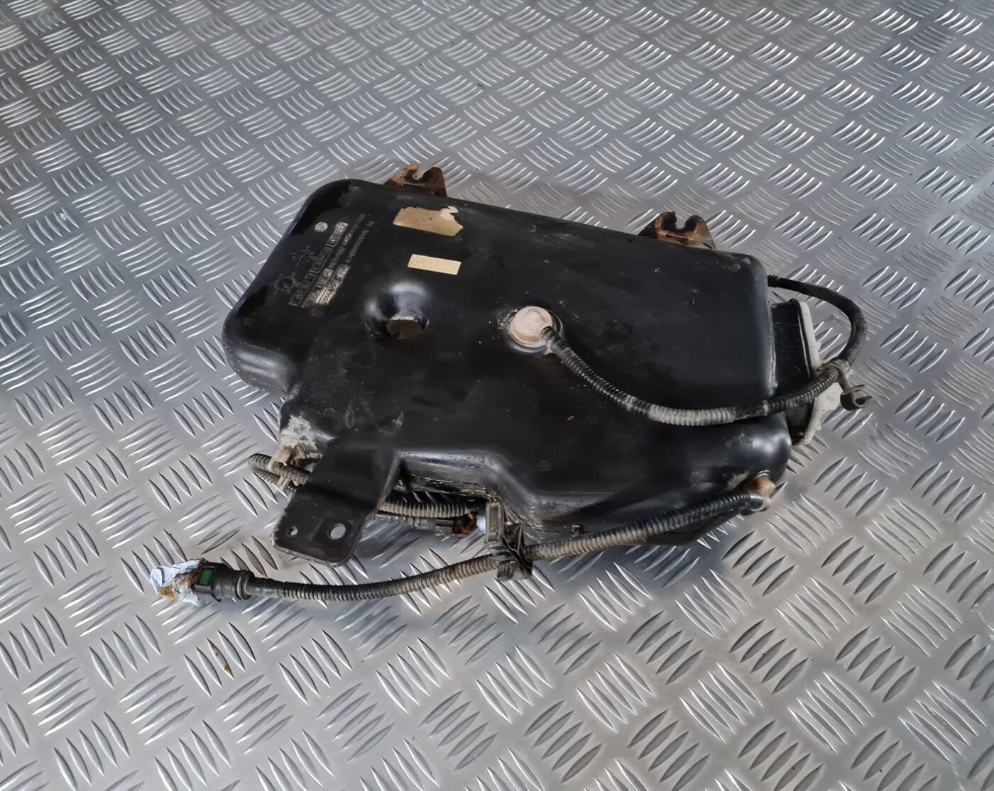 DPF/FAP šķidrās degvielas piedevas rezervuārs priekš CITROEN C8 2005 5 DPF/FAP šķidrās degvielas piedevas rezervuārs priekš CITROEN C8 2005