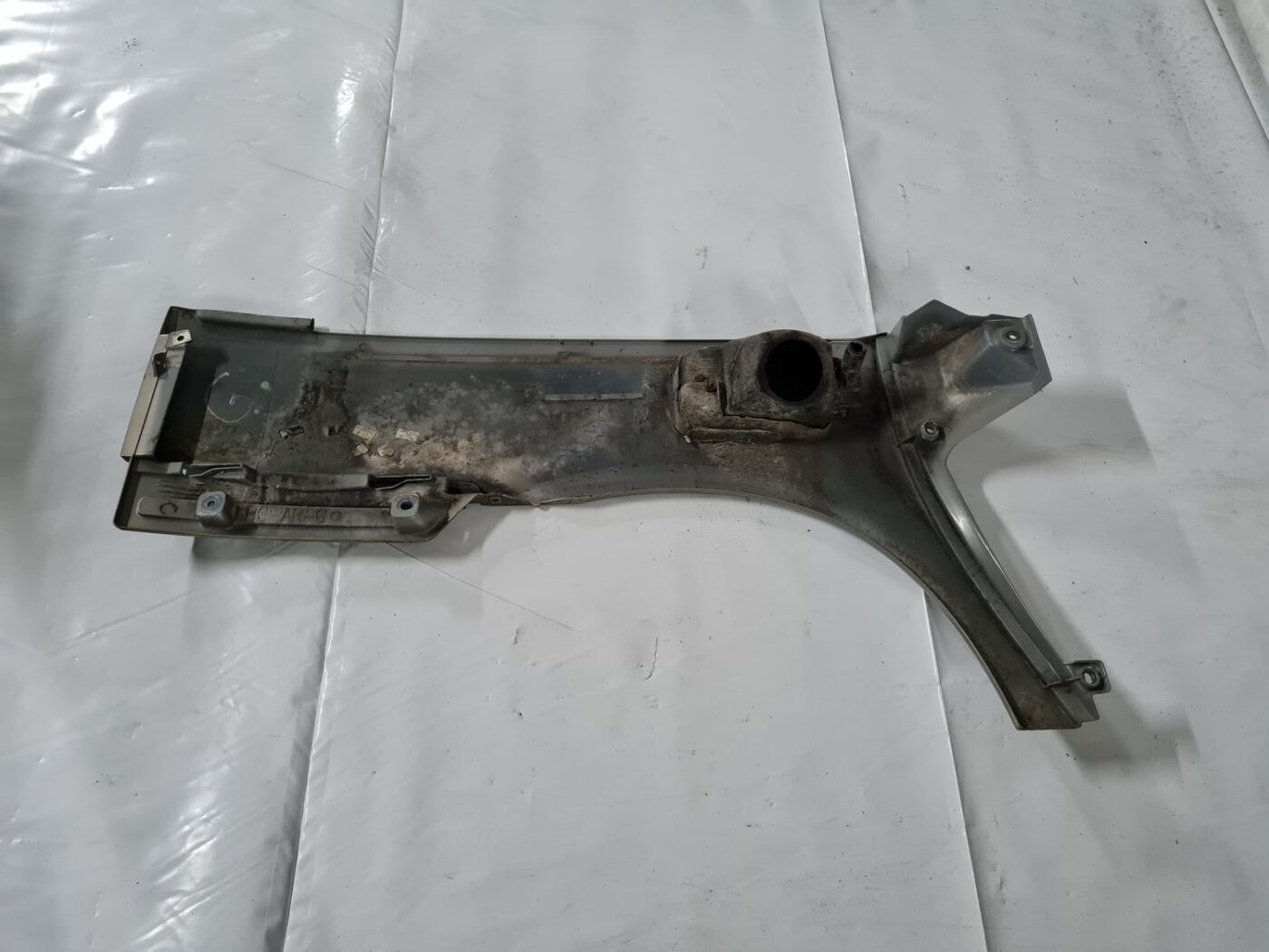 Aizmugurējais kreisais spārns priekš CITROEN C8 2005 4 Aizmugurējais kreisais spārns priekš CITROEN C8 2005