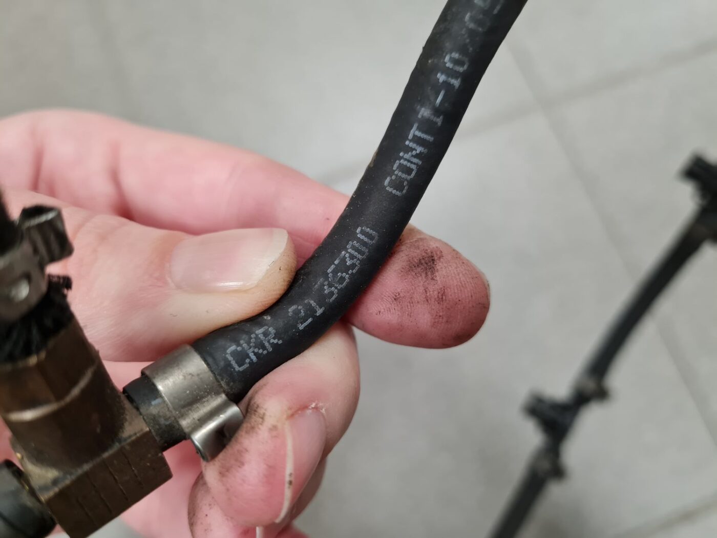 Degvielas atgriešanas caurule priekš MERCEDES BENZ ML320 2005 BLACK 6 Degvielas atgriešanas caurule priekš MERCEDES BENZ ML320 2005 BLACK