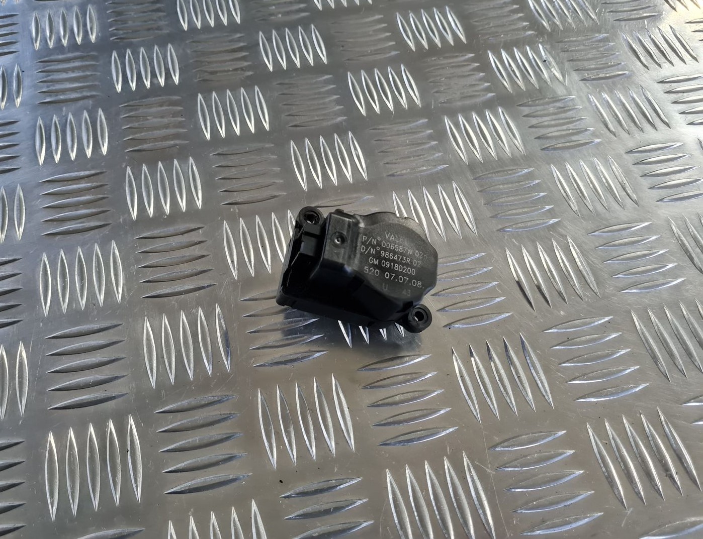 Apsildes sistēmas aktuators priekš OPEL VECTRA C 2008