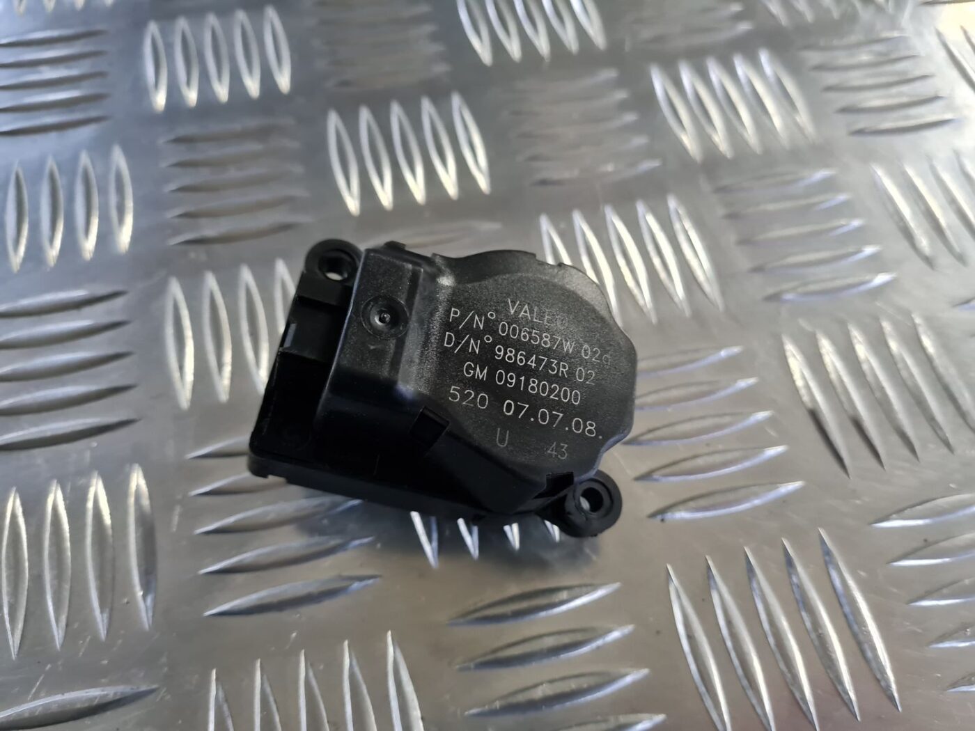 Apsildes sistēmas aktuators priekš OPEL VECTRA C 2008