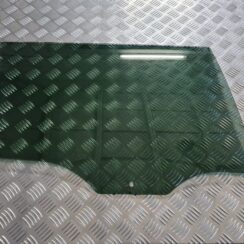 Aizmugurējo labo durvju stikls priekš OPEL VECTRA C 2008