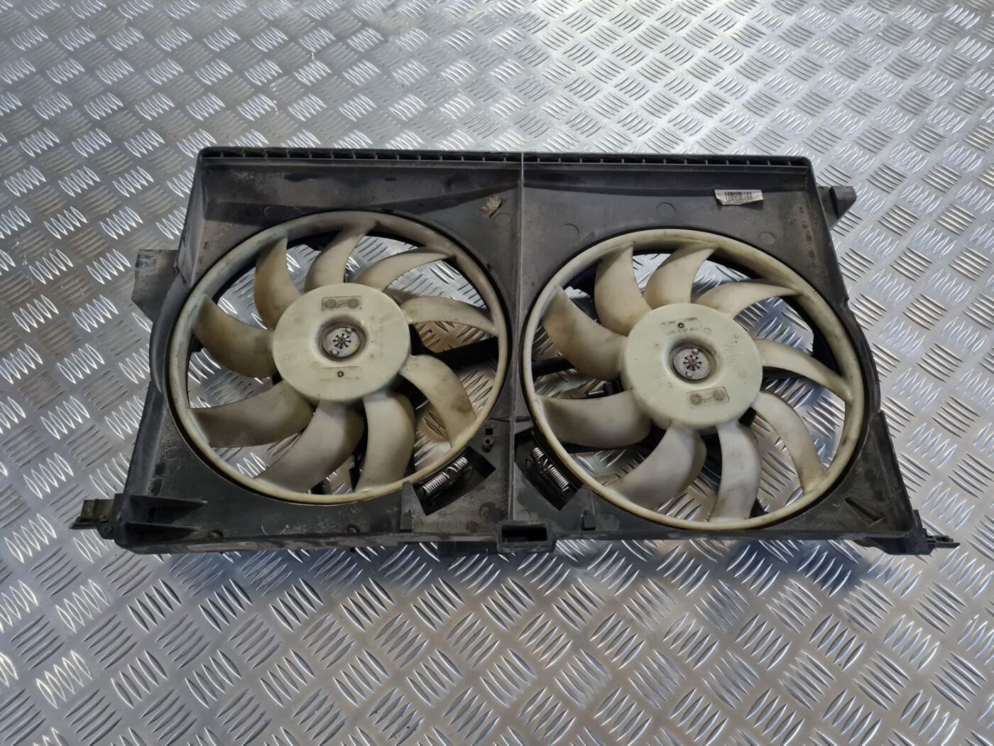 Dzesēšanas radiatora ventilators priekš OPEL VECTRA C 2008 3 Dzesēšanas radiatora ventilators priekš OPEL VECTRA C 2008