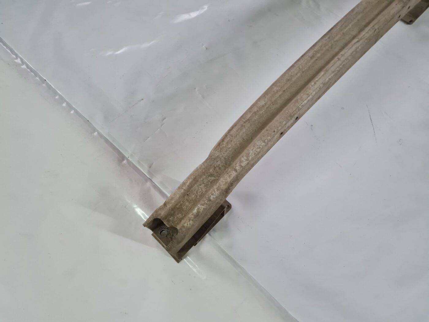 Aizmugurējā bufera pastiprinātājs priekš OPEL VECTRA C 2008 2 Aizmugurējā bufera pastiprinātājs priekš OPEL VECTRA C 2008