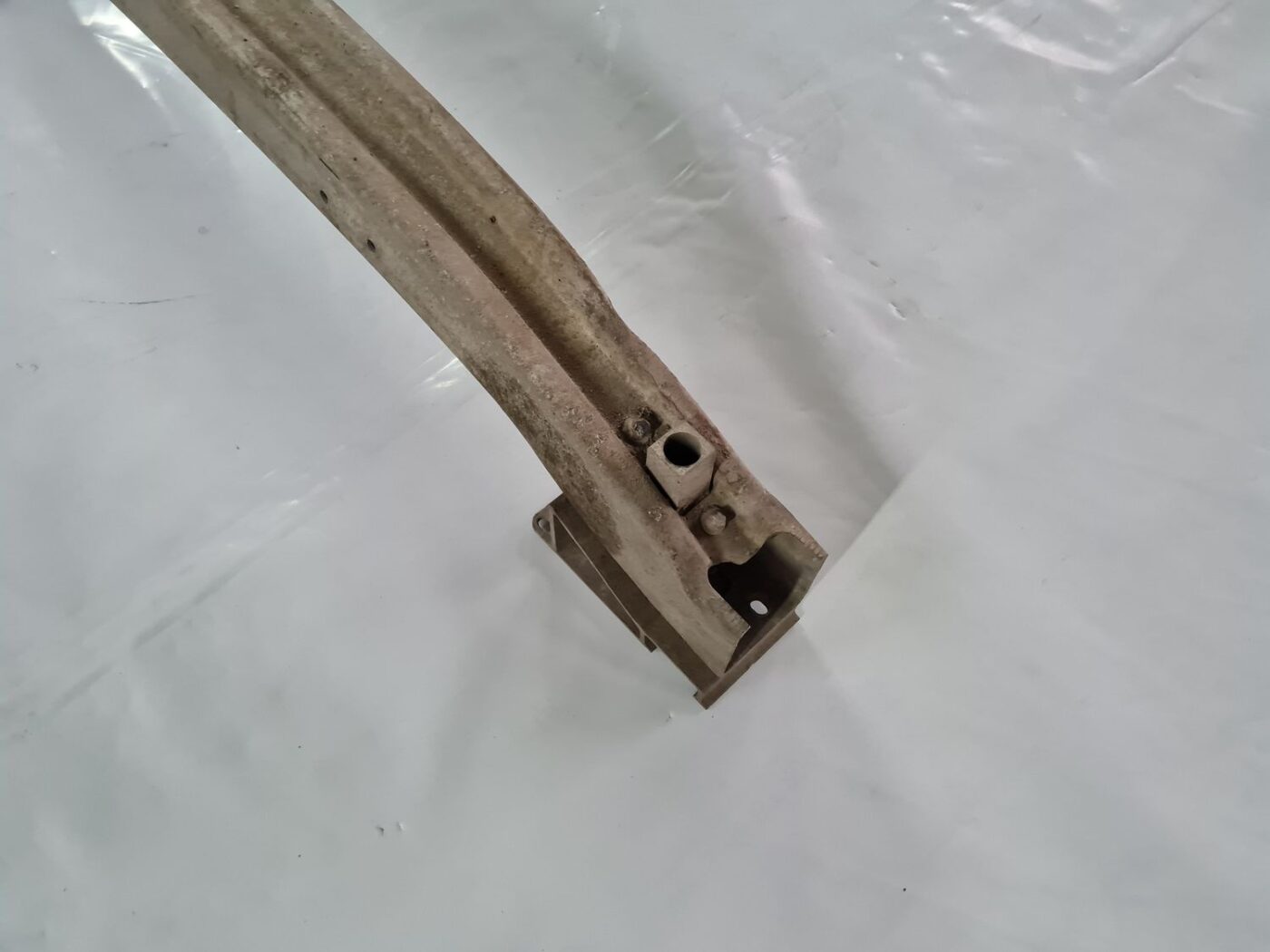 Aizmugurējā bufera pastiprinātājs priekš OPEL VECTRA C 2008 4 Aizmugurējā bufera pastiprinātājs priekš OPEL VECTRA C 2008