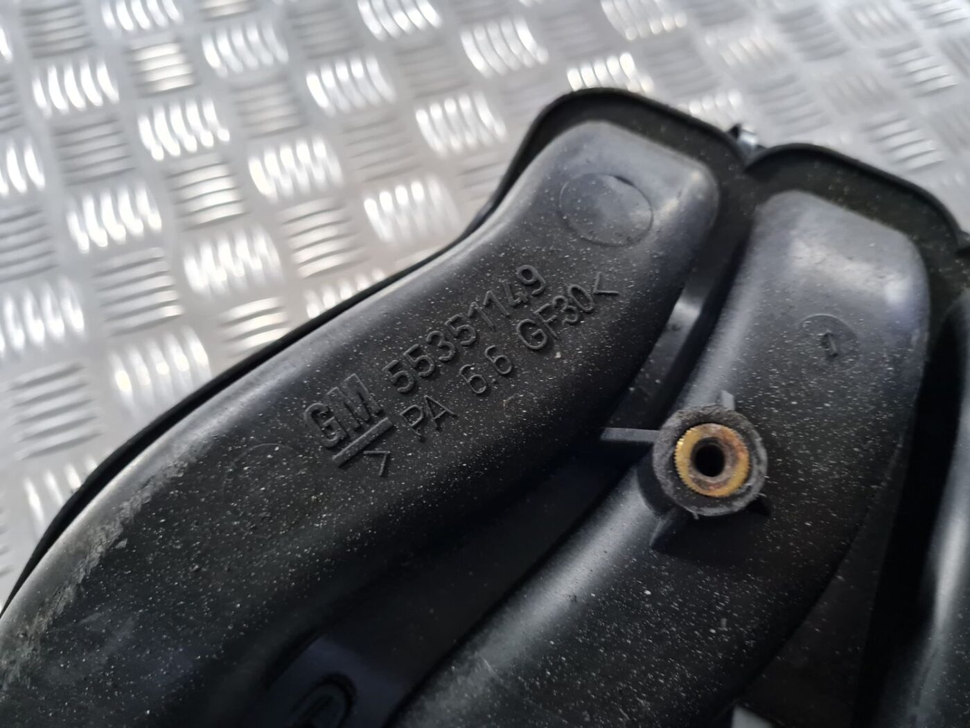 Ieplūdes kolektors priekš OPEL VECTRA C 2002 2 Ieplūdes kolektors priekš OPEL VECTRA C 2002