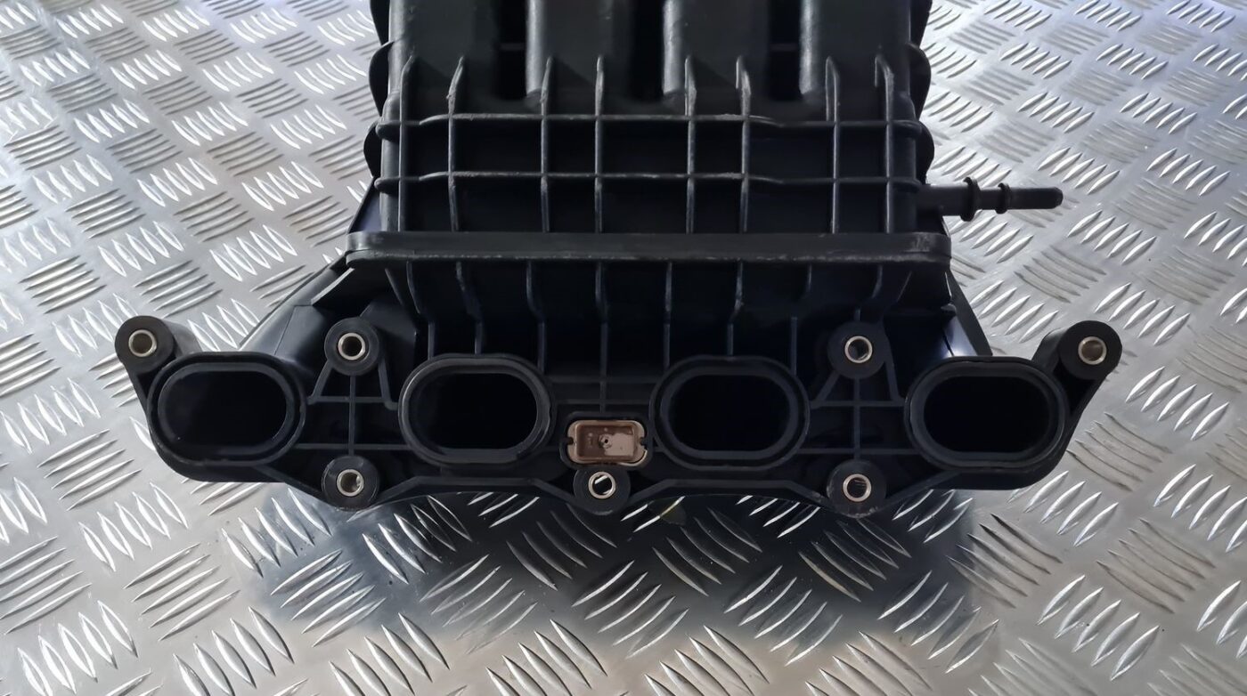 Ieplūdes kolektors priekš OPEL VECTRA C 2002 3 Ieplūdes kolektors priekš OPEL VECTRA C 2002