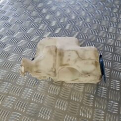 Mazgātāja šķidruma tvertne priekš VW GOLF IV 1999