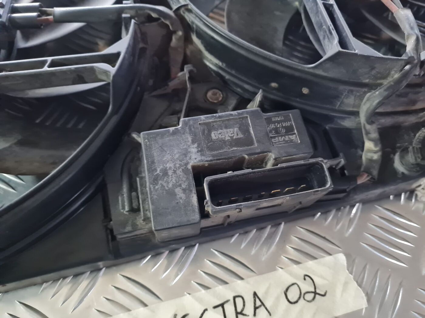 Dzesēšanas radiatora ventilators priekš OPEL VECTRA C 2002 11 Dzesēšanas radiatora ventilators priekš OPEL VECTRA C 2002